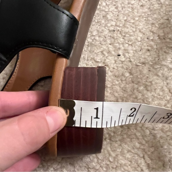 Tommy Hilfiger King Sandals-sz 7 - Picture 7 of 7